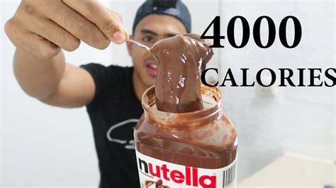4­ ­D­a­k­i­k­a­d­a­ ­1­ ­K­i­l­o­g­r­a­m­ ­N­u­t­e­l­l­a­­y­ı­ ­Y­i­y­e­n­ ­Y­o­u­T­u­b­e­r­